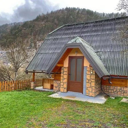 Vikendica Neven Holiday home Zaovine
